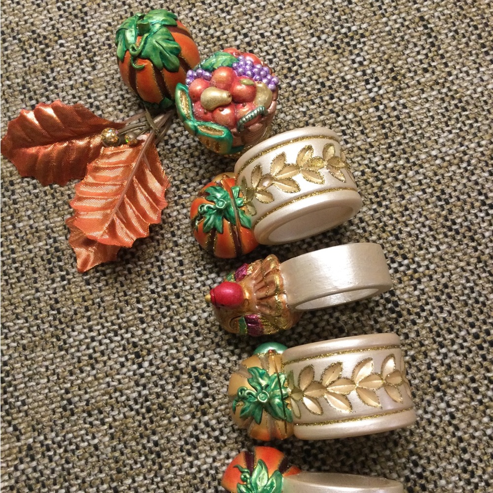 Festive Thanksgiving Napkin Rings Set - Picture 11 of 12